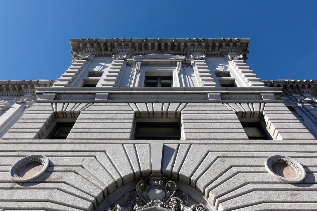 Life Settlement Market Faces Contrasting Views on Term Life Policy Conversions